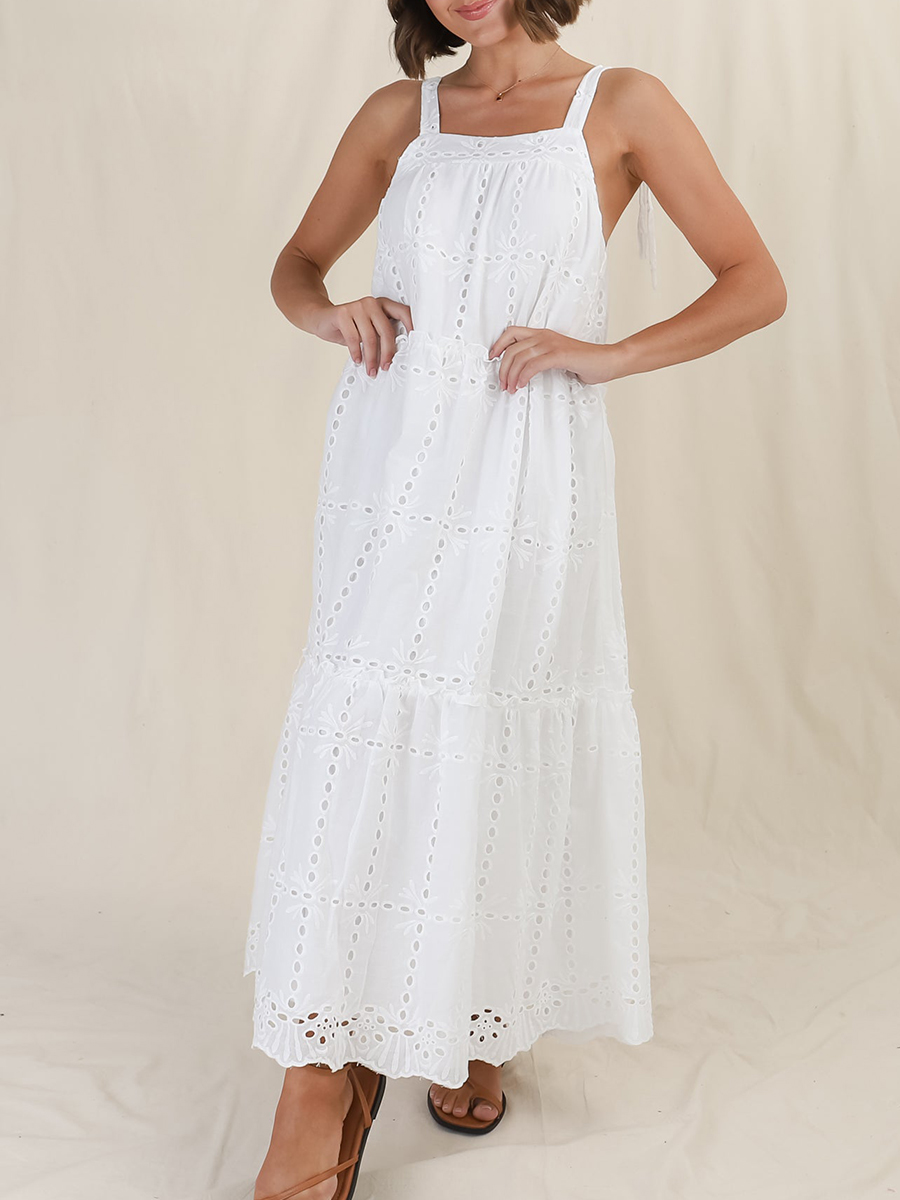 Ladies resort style lace embroidered long dress