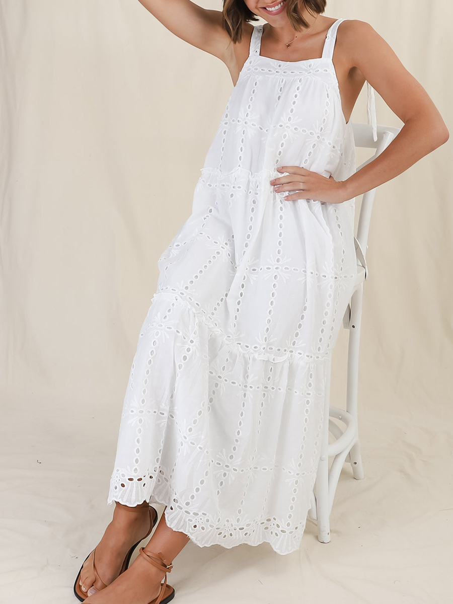 Ladies resort style lace embroidered long dress