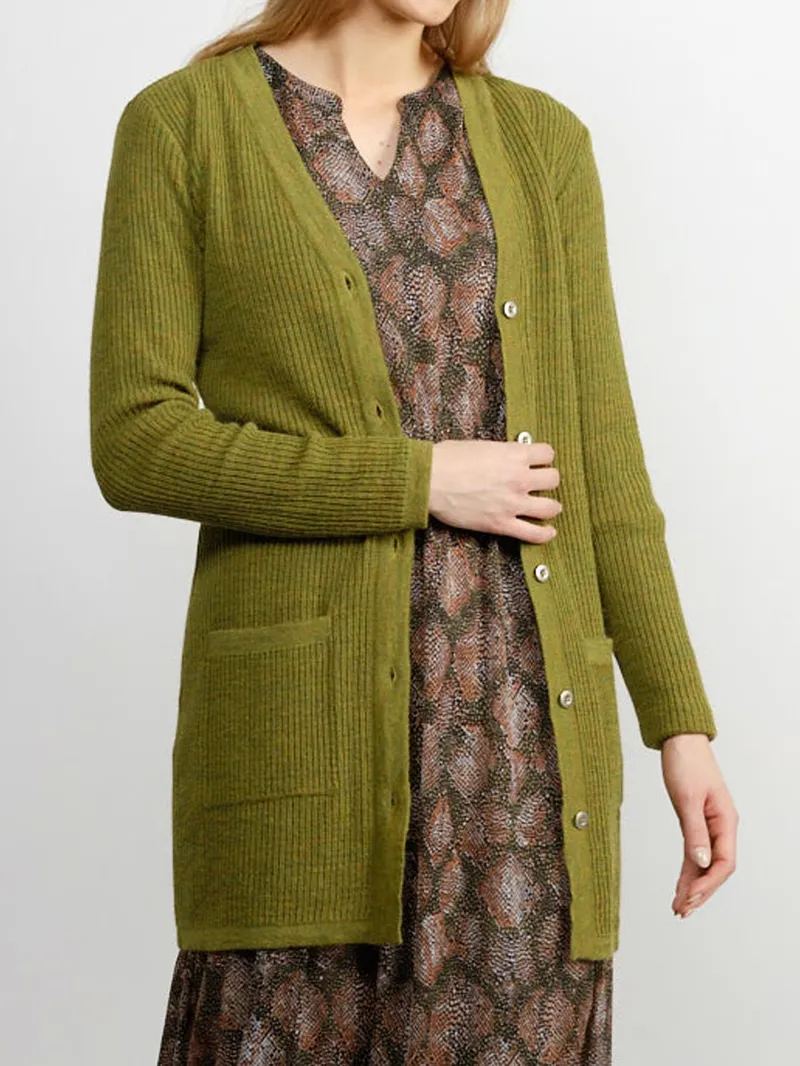Women's green elegant knitted sweater