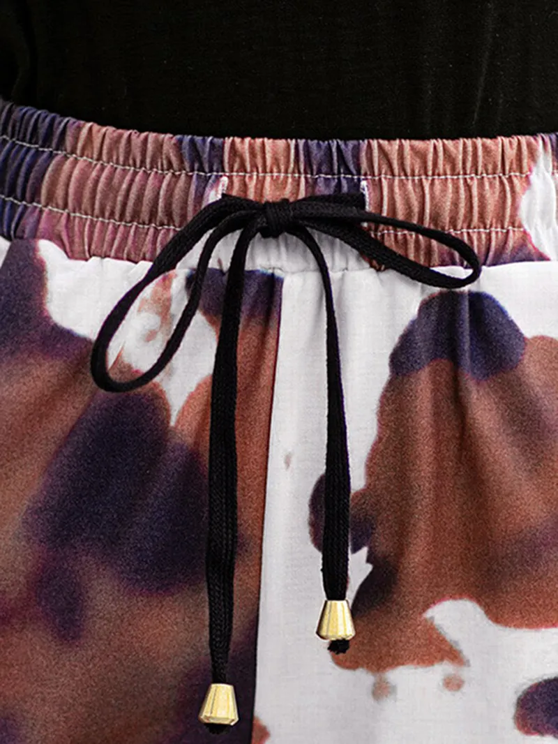 Printed Drawstring Waist Shorts with Pockets